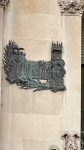 Casa Lleó Morera — The bronze plaque marking the city’s architecture prize.