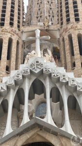 Basílica de la Sagrada Família — The white pinnacles of the newer towers.