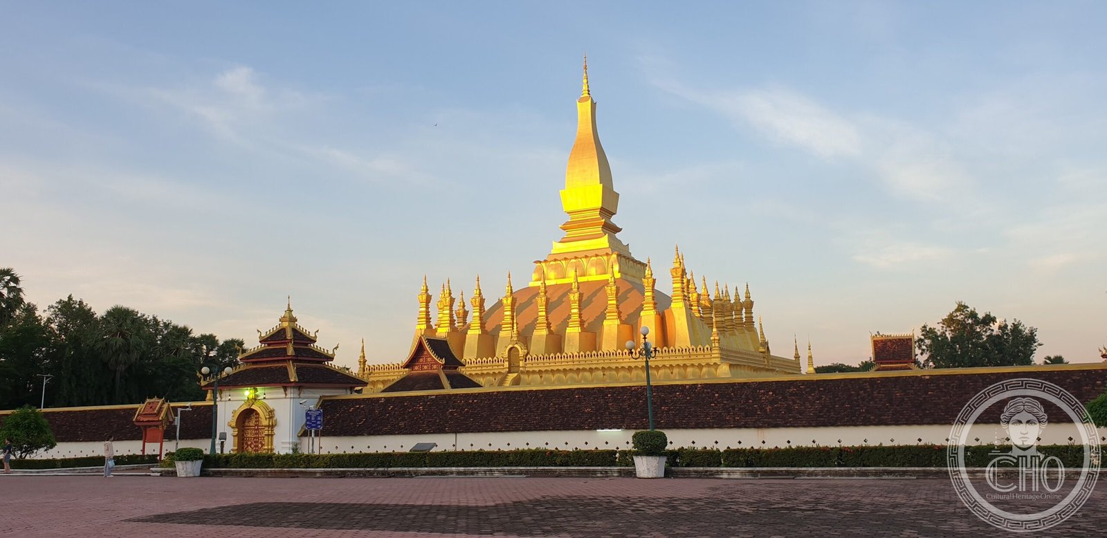 Pha That Luang — view Pha That Luang — view