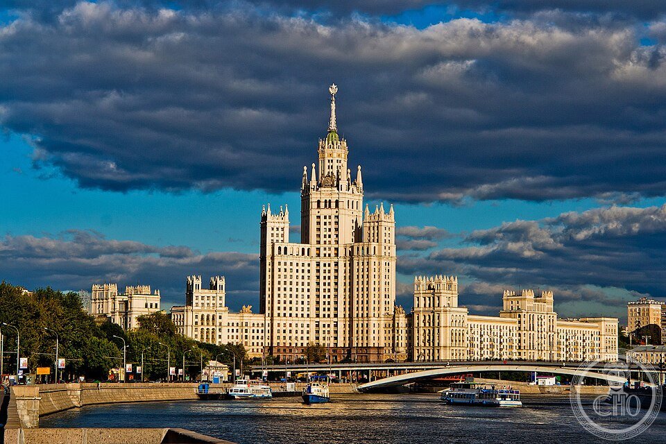 Kotelnicheskaya Embankment Building