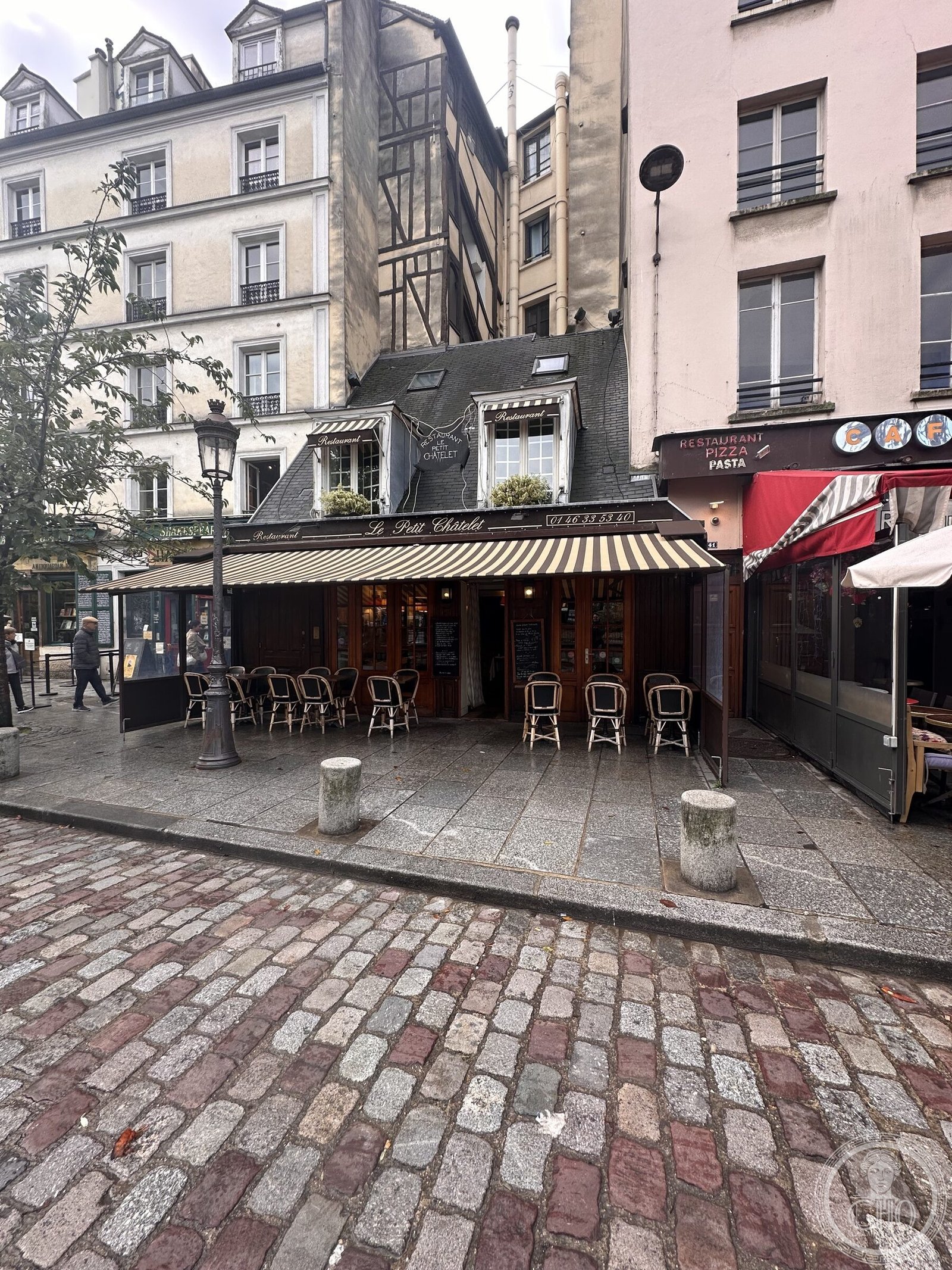 Shakespeare and Company bookshop Paris — historic facade Rue de la Bûcherie