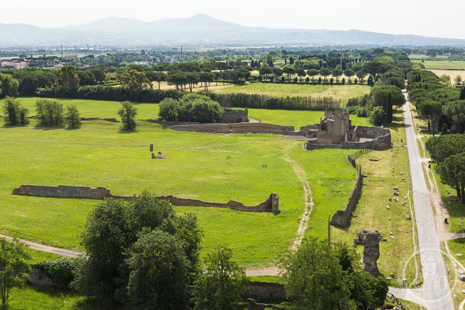 La Via Appia Antica a Piedi Pubblico · Organizzato da Le Domeniche