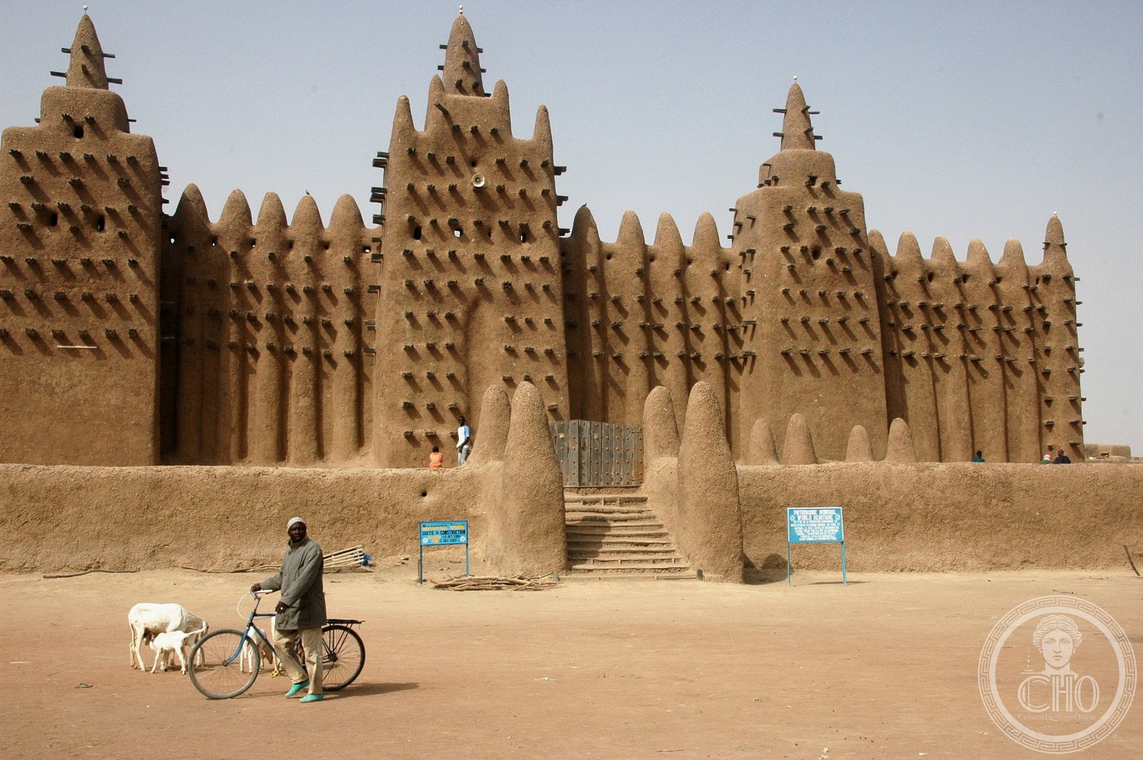 Great Mosque of Djenné — view Great Mosque of Djenné — view