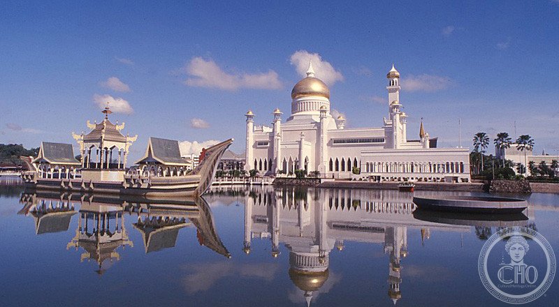 Omar Ali Saifuddien Mosque, Bandar Seri Begawan