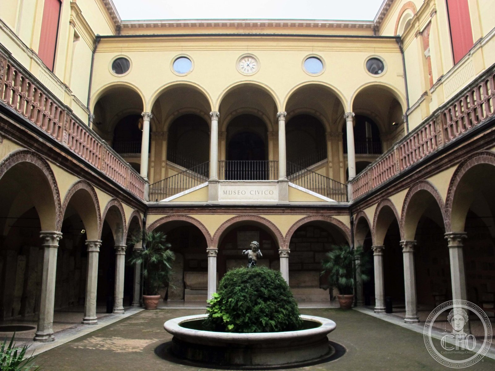 Fava-Ghisilieri Palace — via Wikimedia Commons Fava-Ghisilieri Palace — via Wikimedia Commons