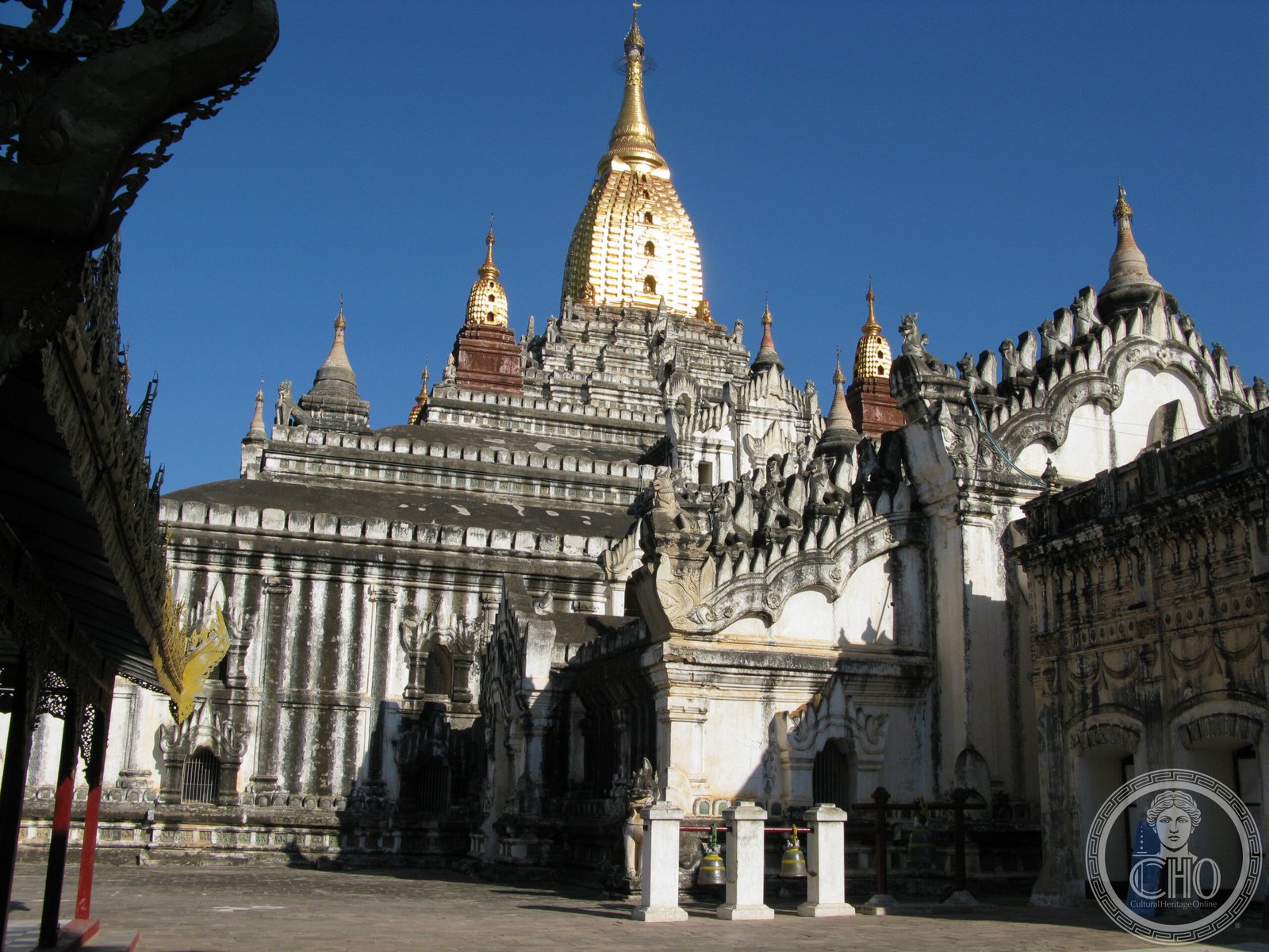 Ananda Temple — via Wikimedia Commons