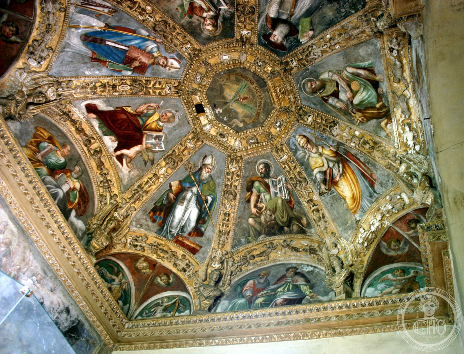 Basilica di San Lorenzo Maggiore — via Wikimedia Commons Basilica di San Lorenzo Maggiore — via Wikimedia Commons