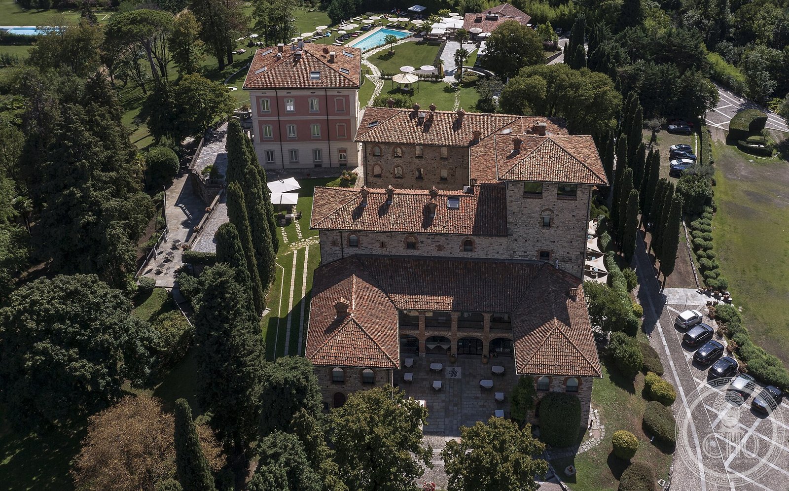 Castello di Casiglio — via Wikimedia Commons