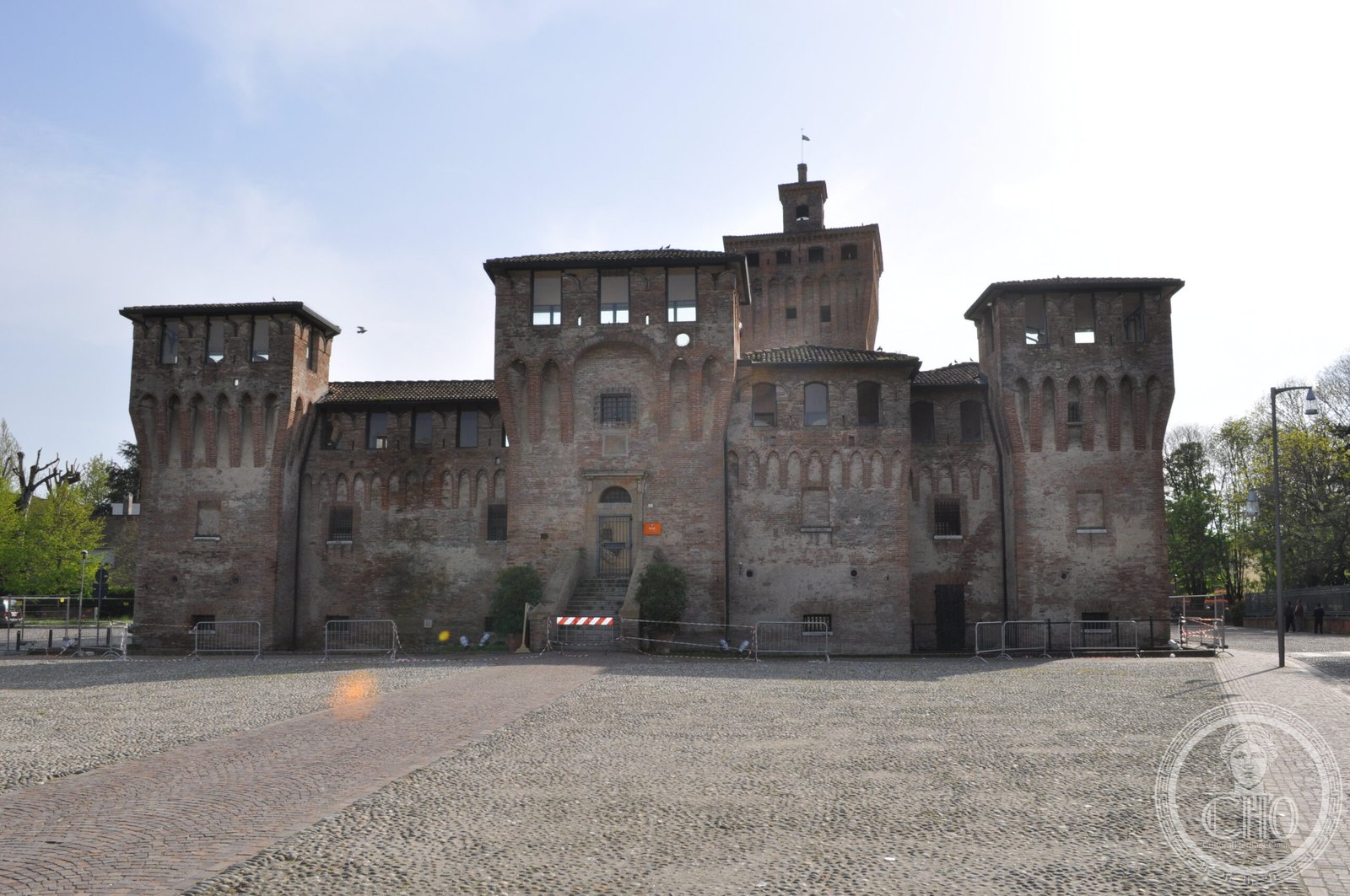 Cento — via Wikimedia Commons