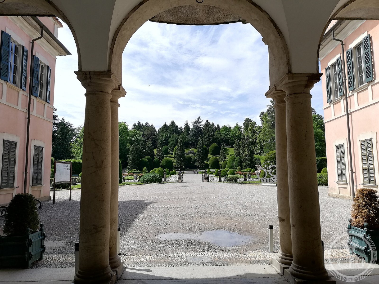Varese — via Wikimedia Commons