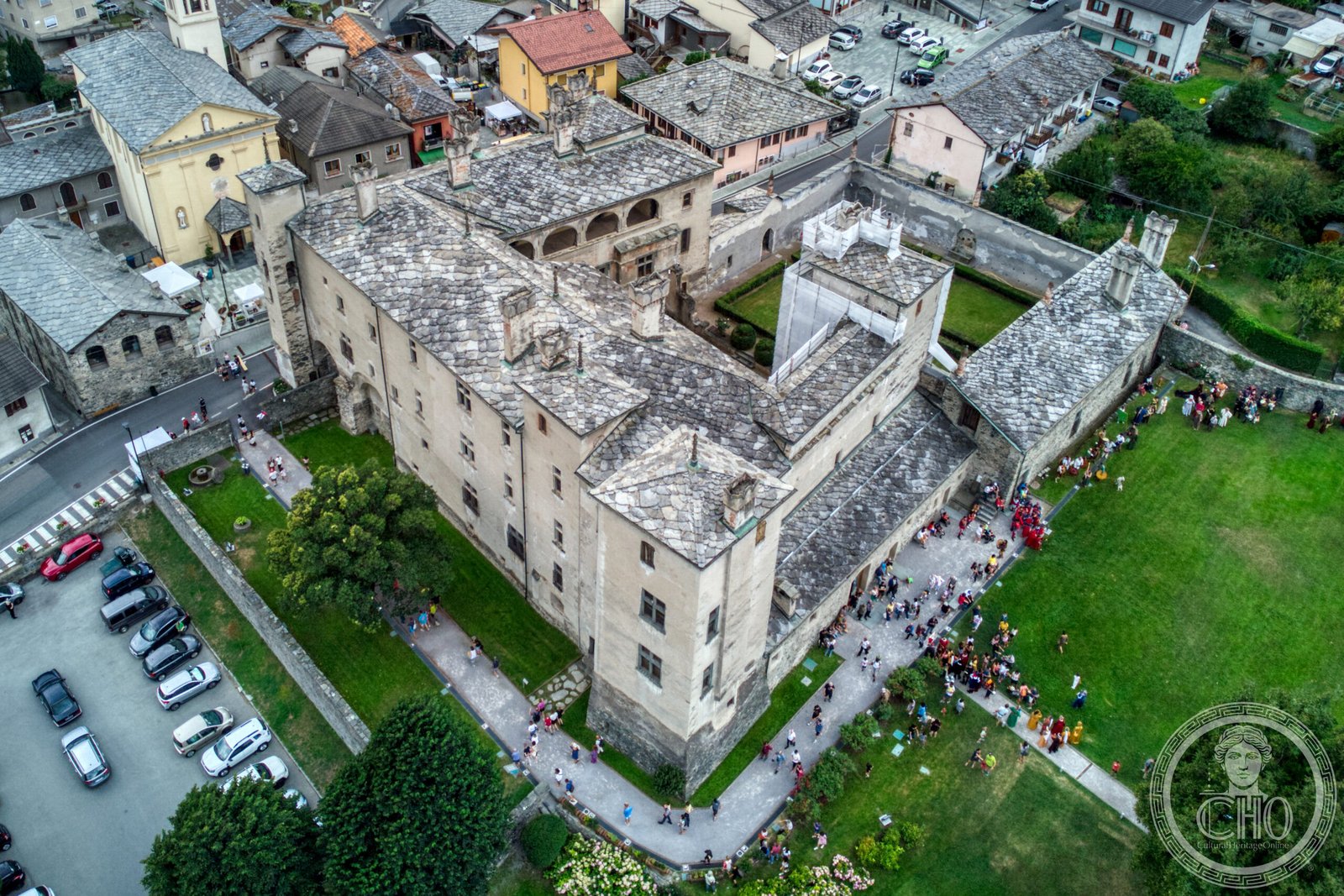 Issogne Castle — via Wikimedia Commons