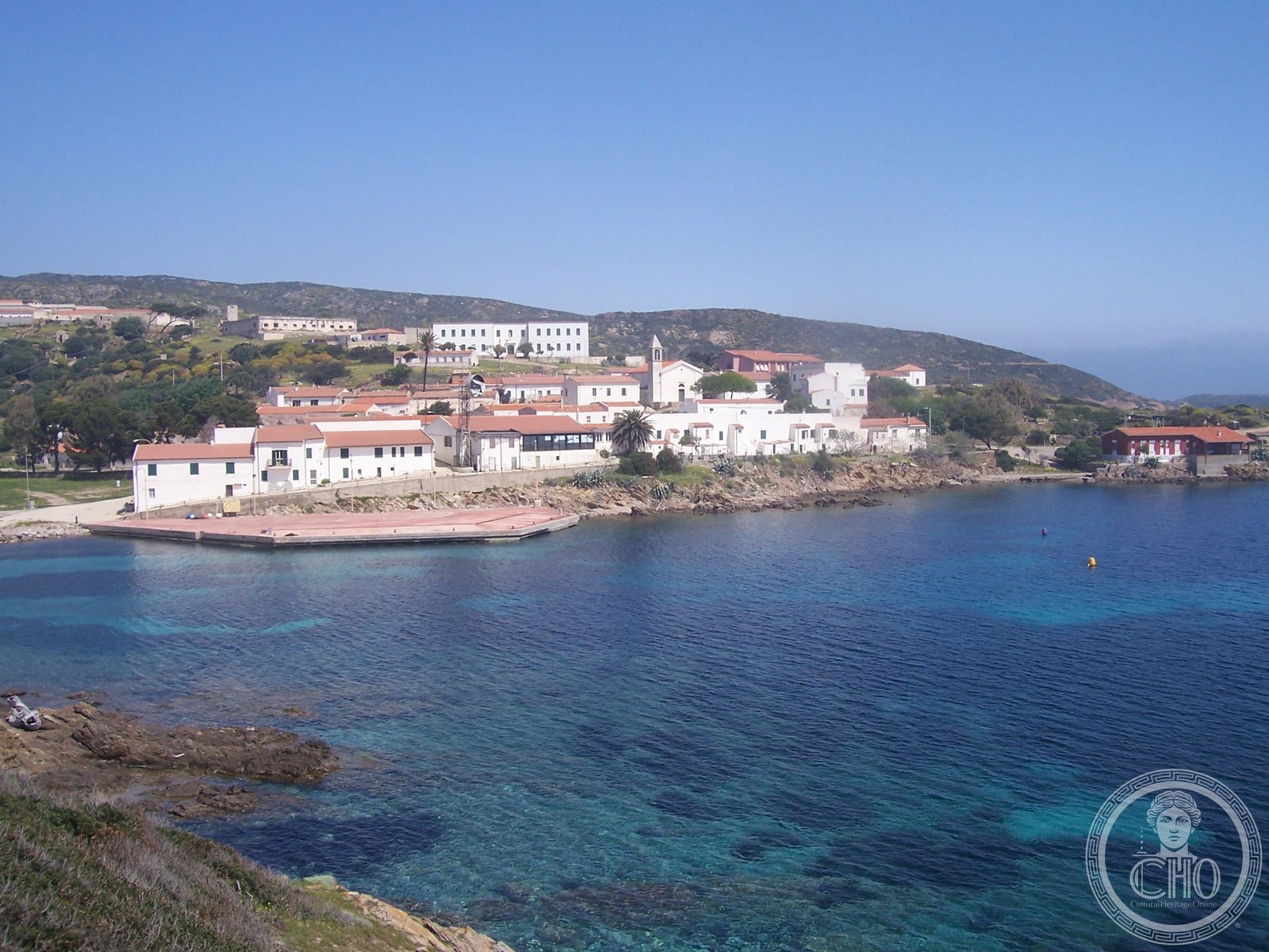 Cala d’Oliva — via Wikimedia Commons