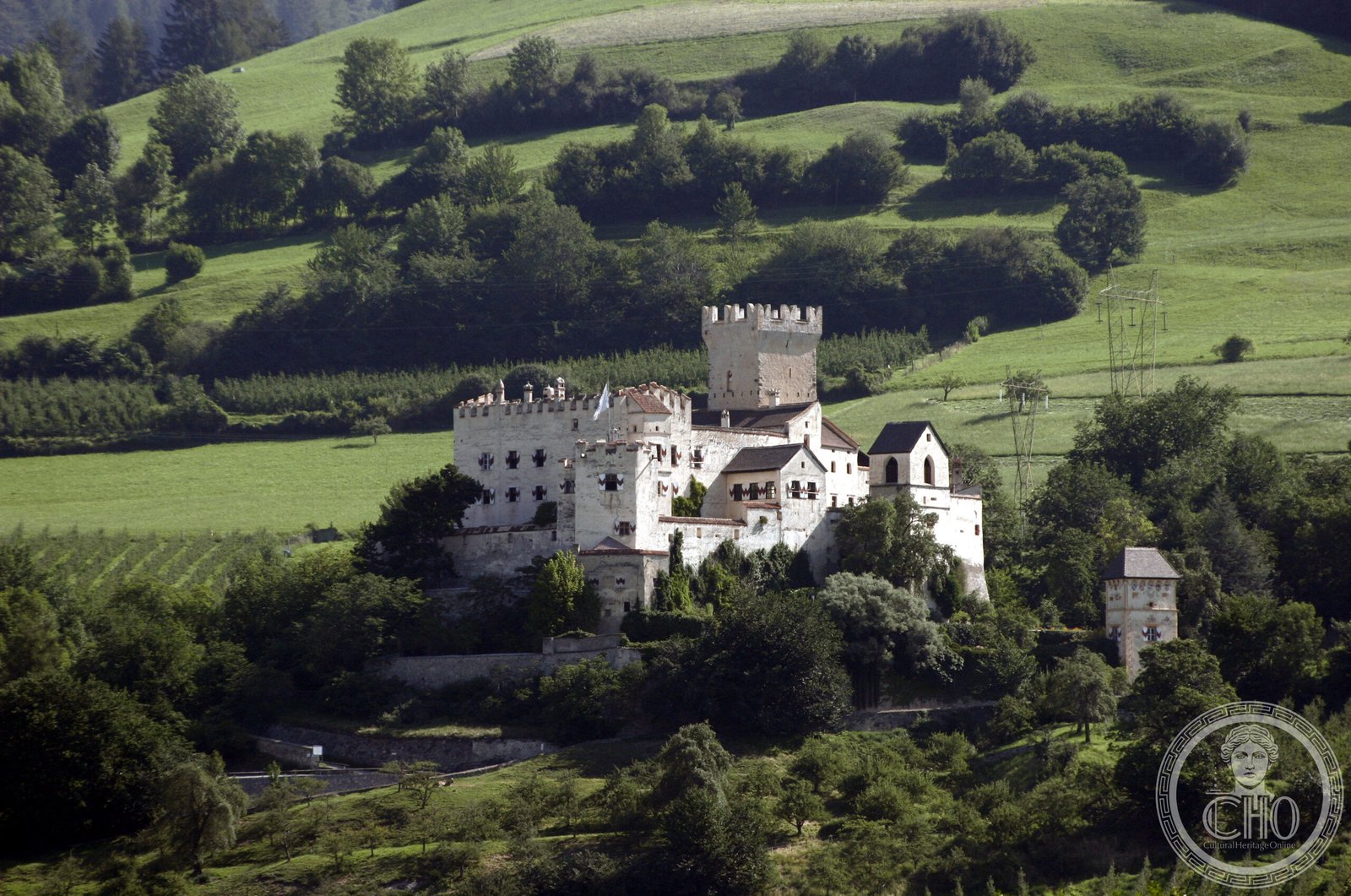 Castel Coira a Sluderno — via Wikimedia Commons