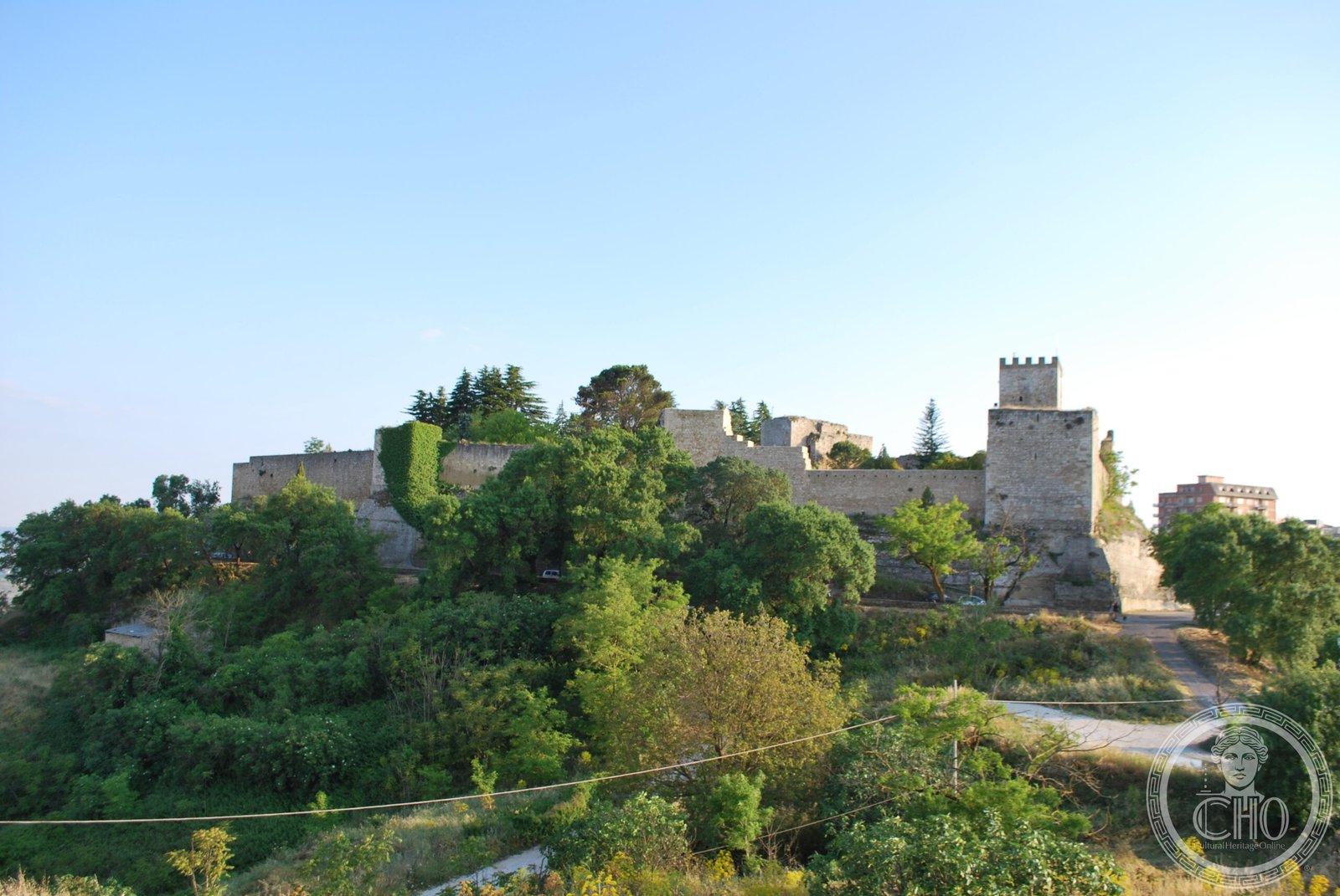 Castello di Lombardia — via Wikimedia Commons