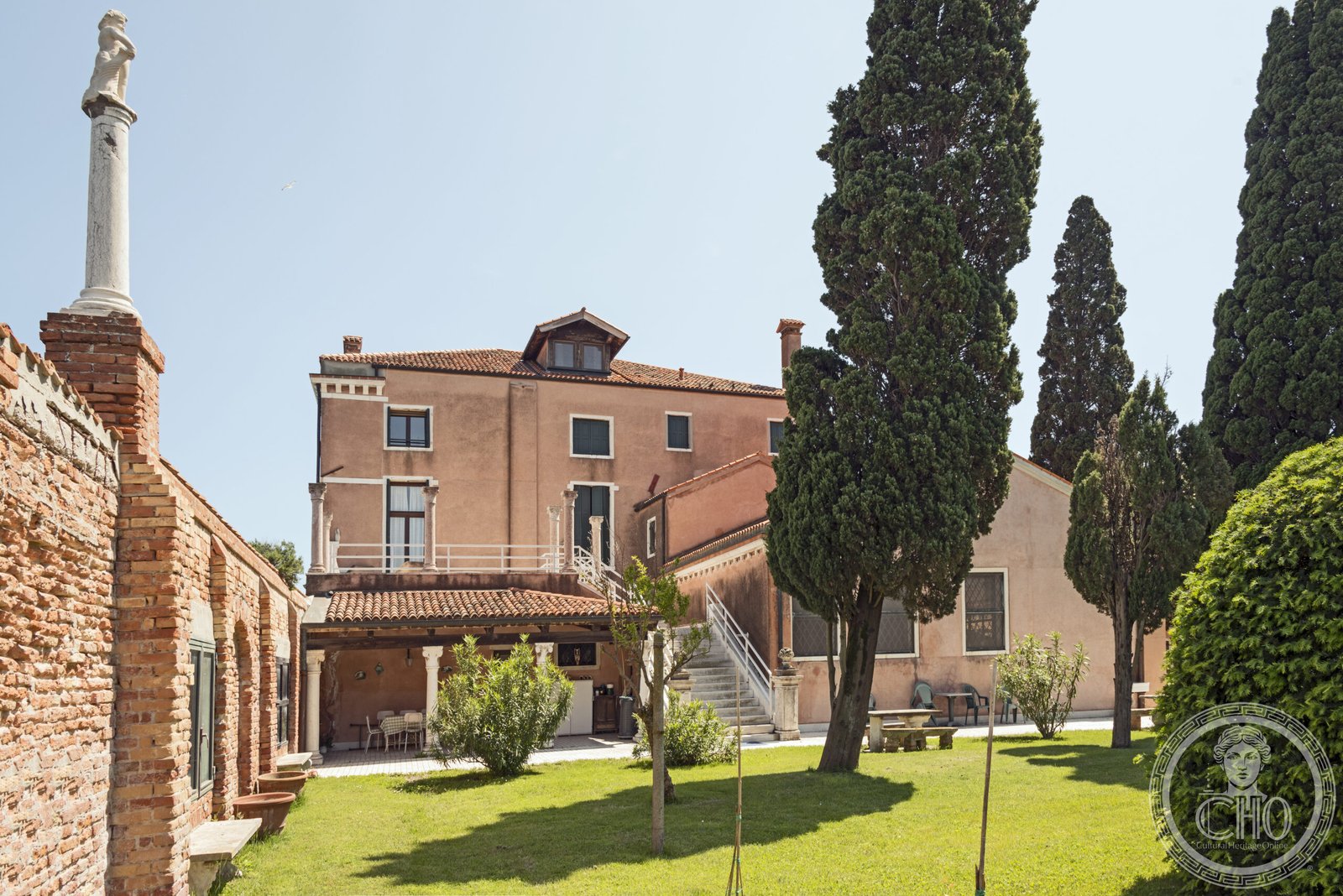 Casino of the Spirits, Palace Contarini dal Zaffo — via Wikimedia Commons