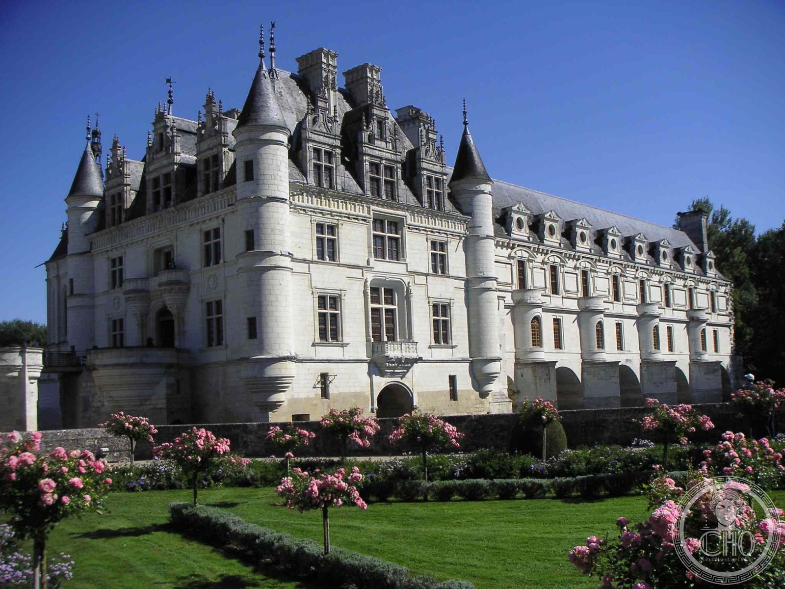 Chenonceau Castle — via Wikimedia Commons