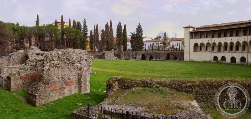 Roman Amphitheater – Virtual Tour 360 ° — via Wikimedia Commons