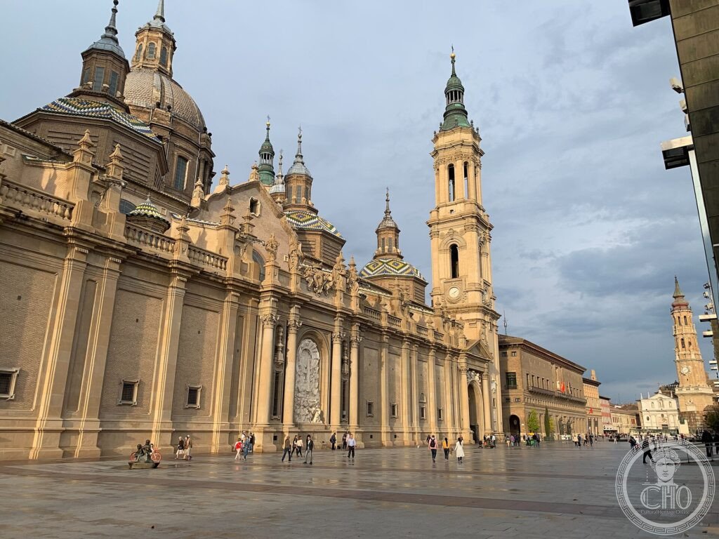 Basilica of Nuestra Señora del Pilar -Virtual Tour 360 ° — via Wikimedia Commons