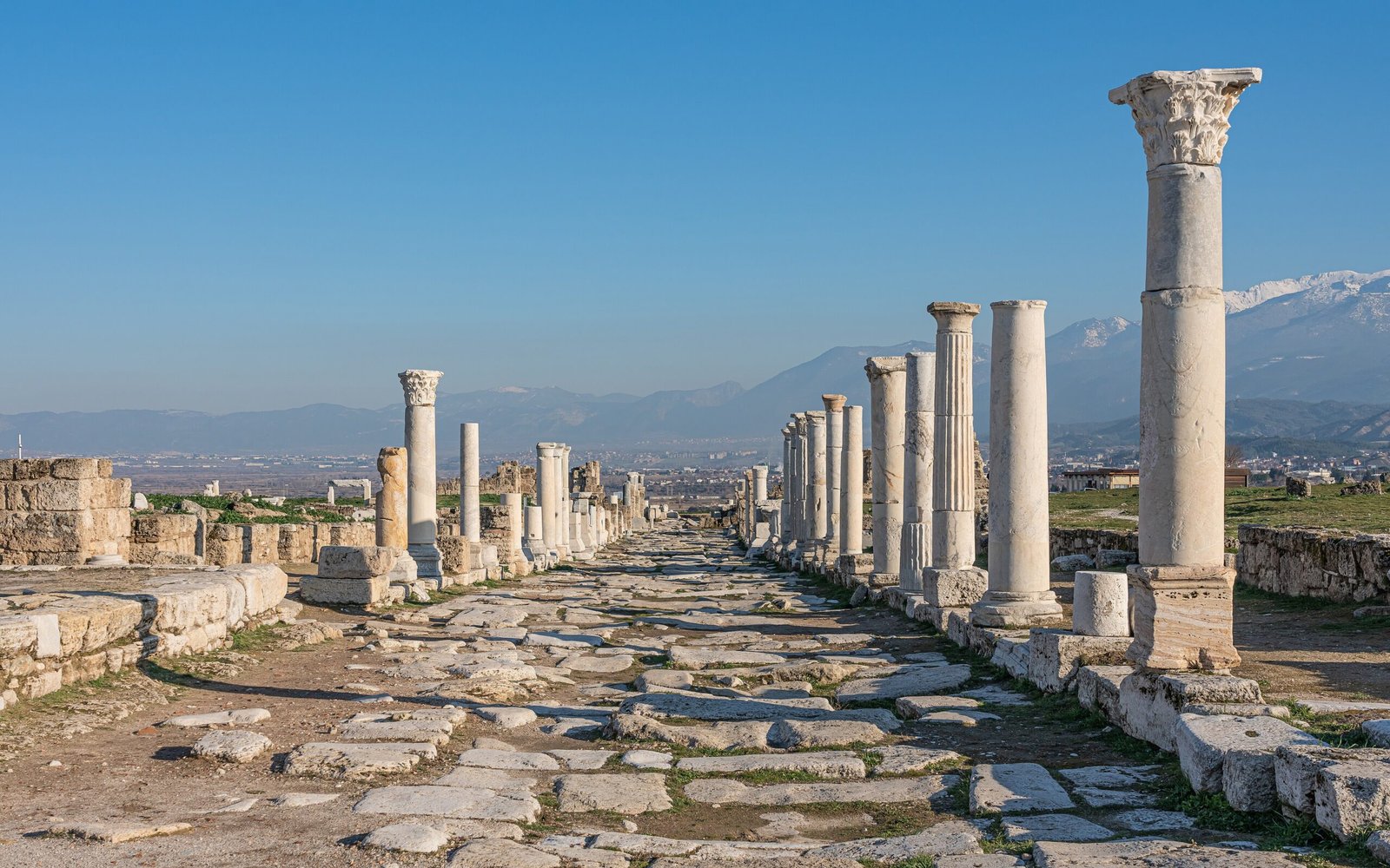 Laodicea on the Lycus — colonnaded Roman street and Early Christian basilica ruins near Pamukkale, Turkey