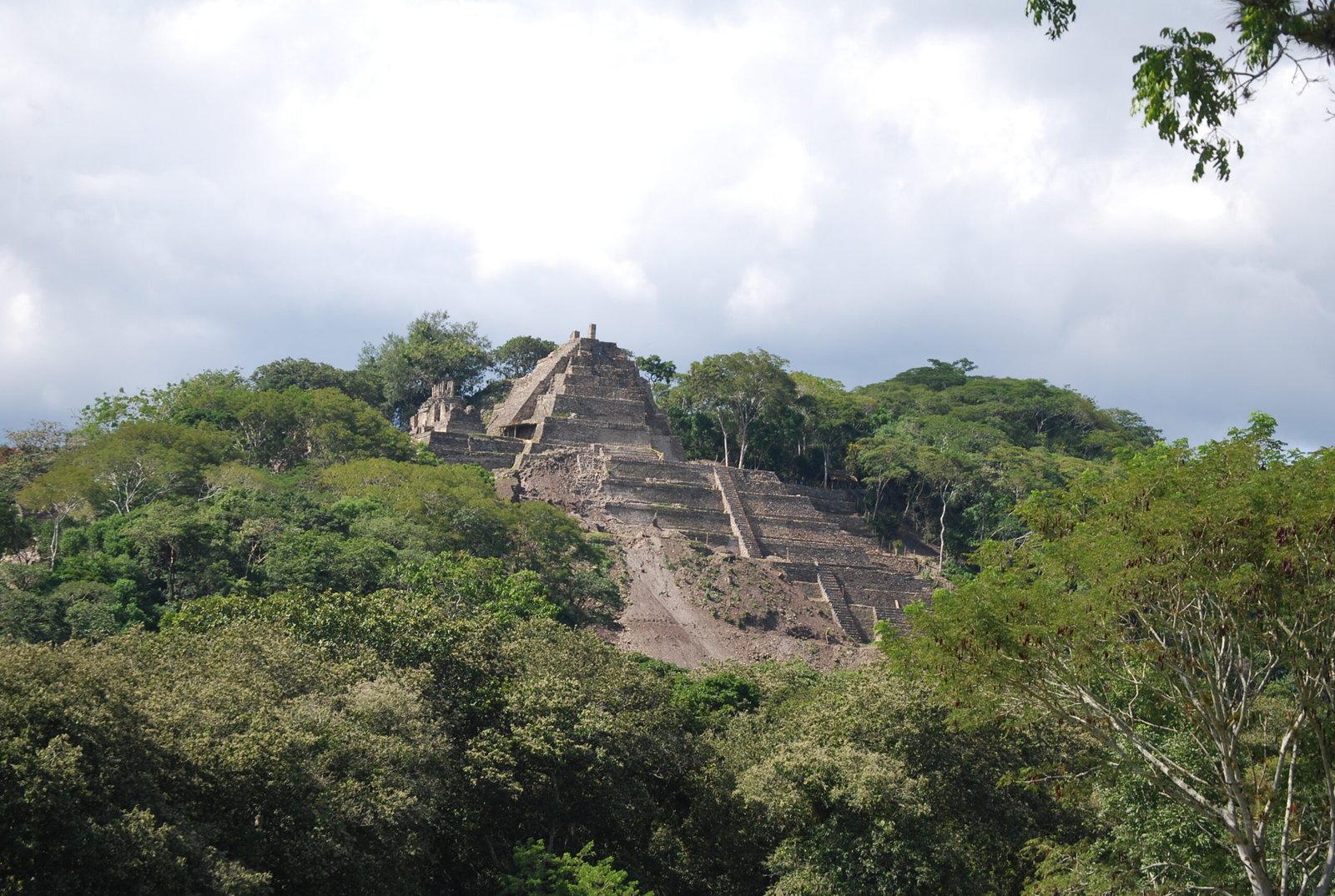 Toniná main pyramid, Chiapas, Mexico