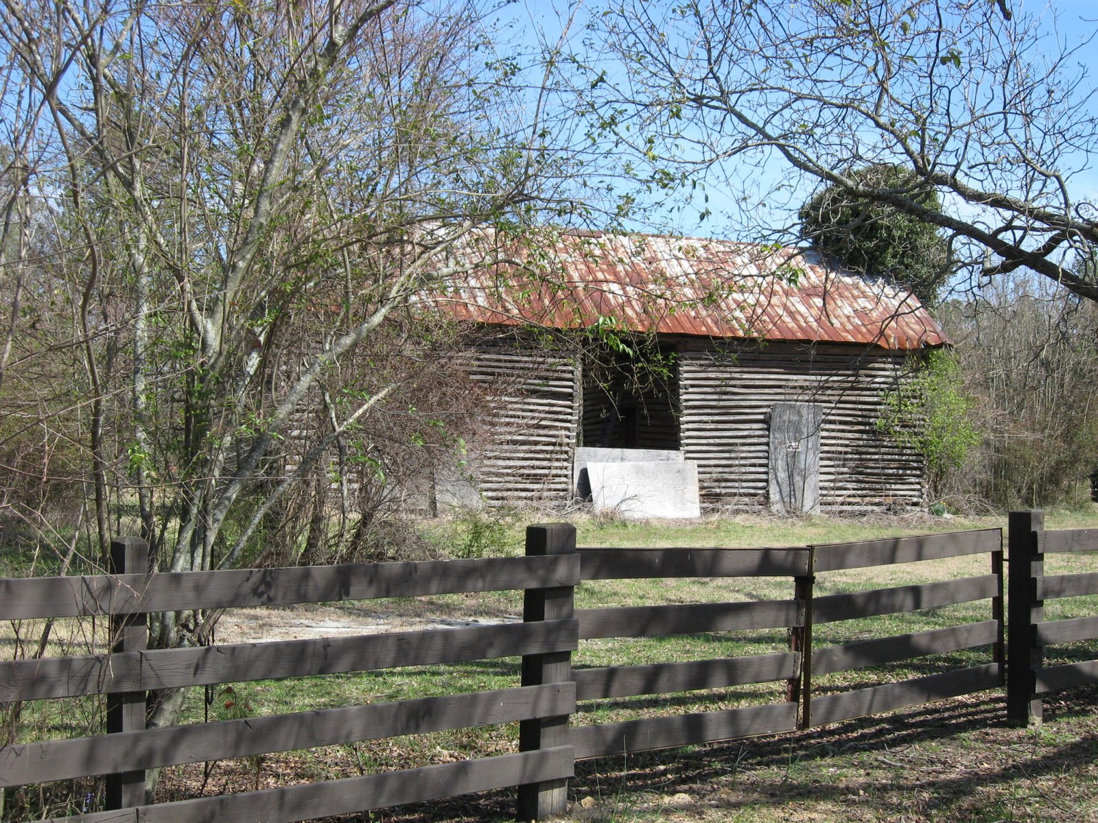 The Duke farmhouse near Loganville, Georgia, in 2008, before its 2011 demolition