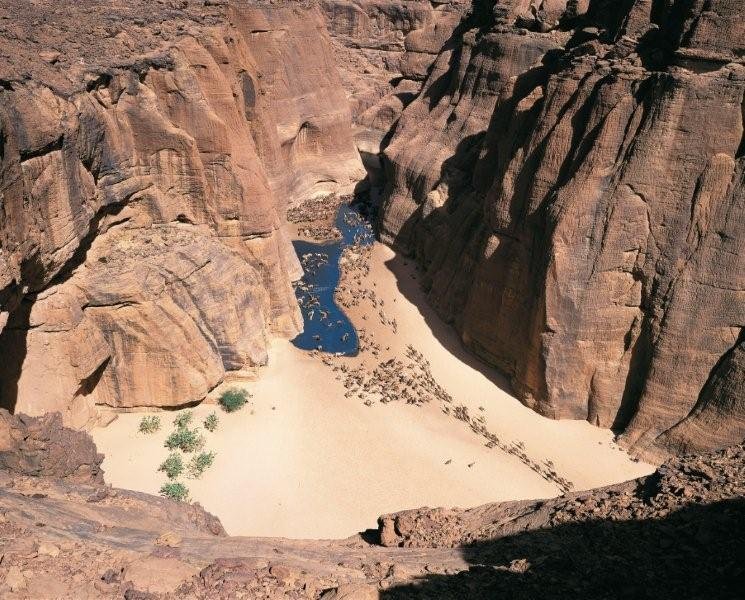 Ennedi Massif: Natural and Cultural Landscape Ennedi Massif: Natural and Cultural Landscape