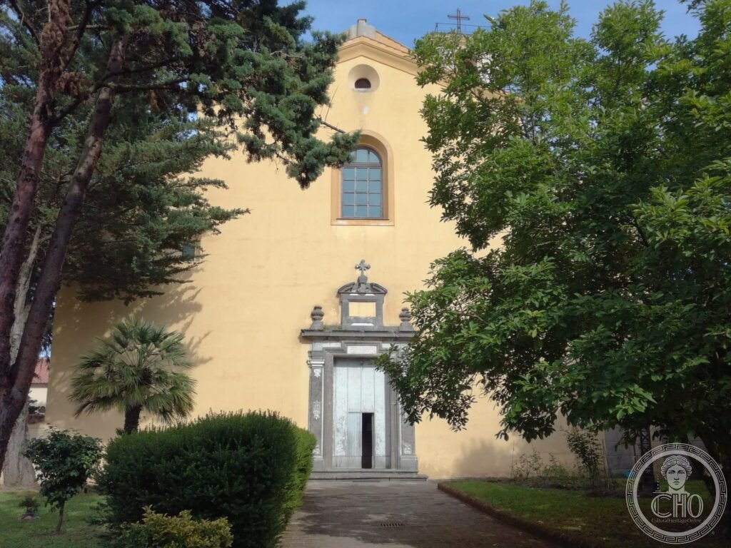 Eremo di Camaldoli, celle dei monaci camaldolesi tra abeti della foresta casentinese a 1100 m di altitudine, Arezzo, Toscana