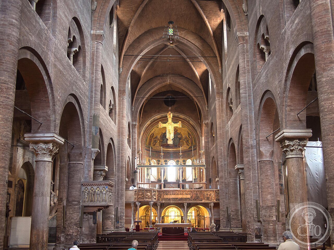 Modena Cathedral inside