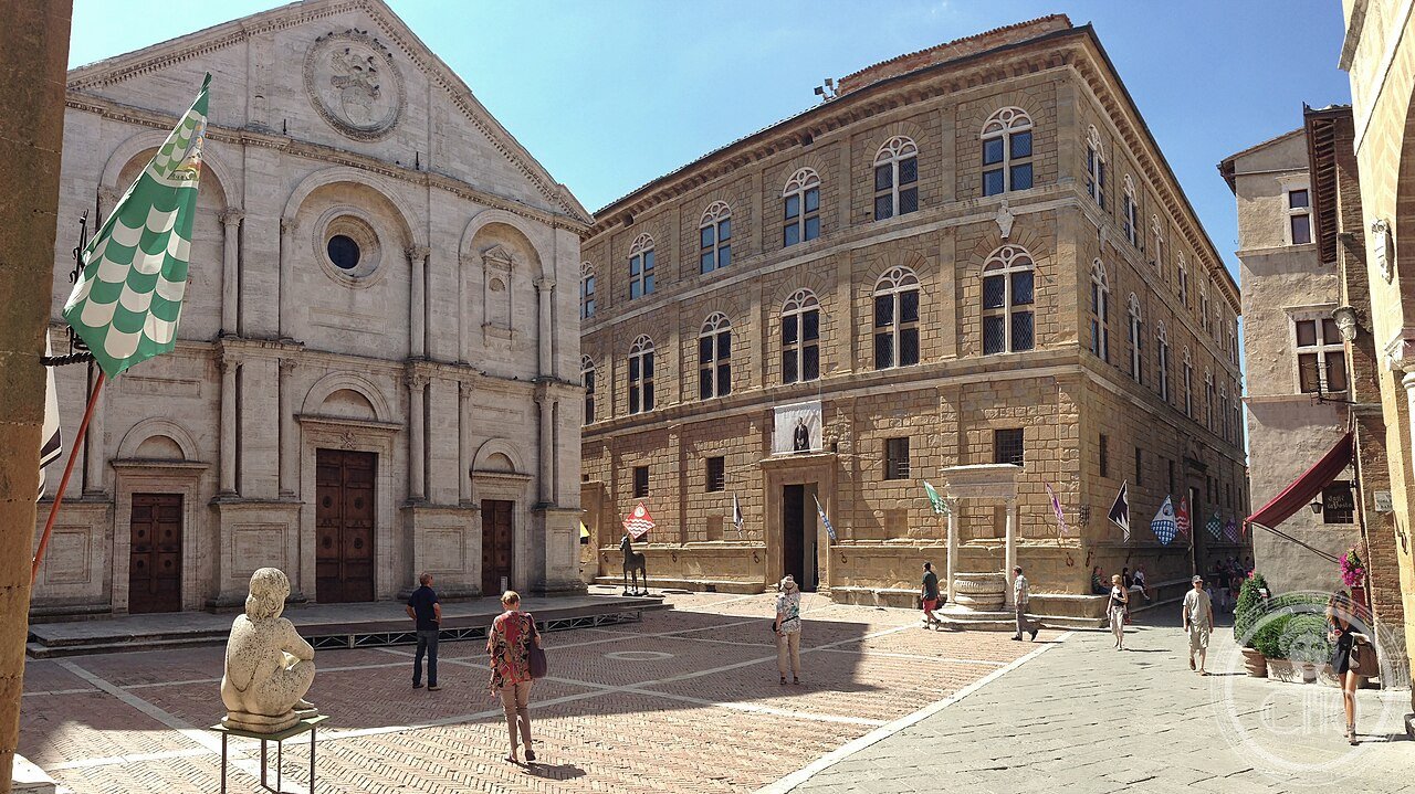 Pienza Piazza Pio II