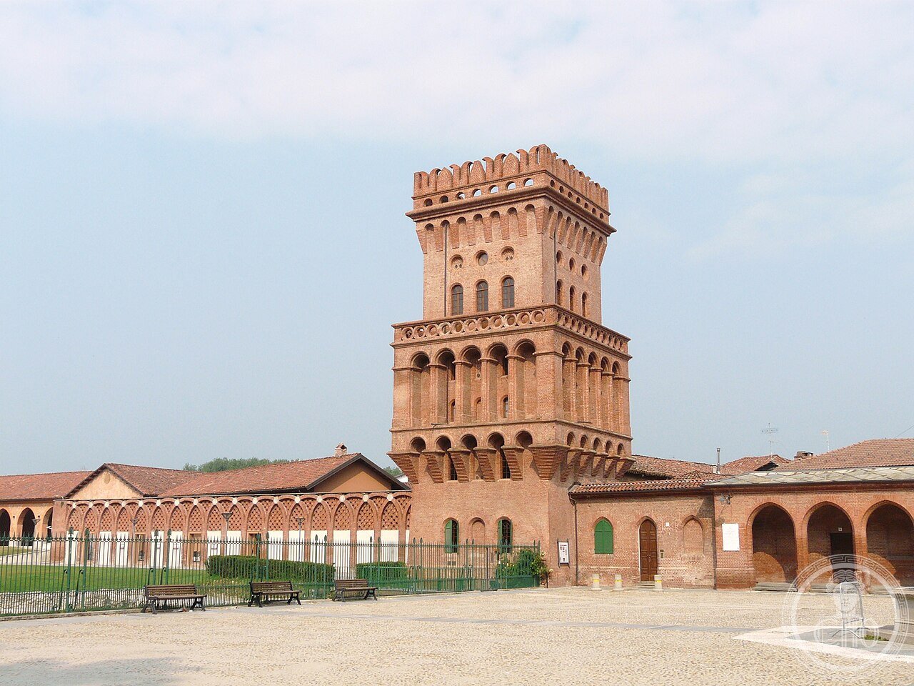Pollenzo-castello2