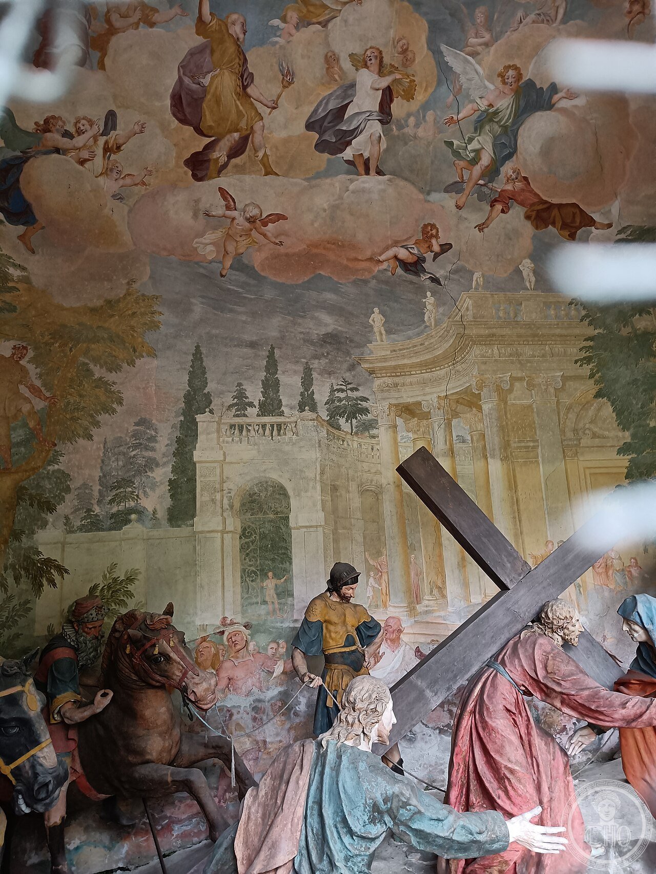 Sacro Monte Calvario di Domodossola, IV cappella, statue di Bussola e de Magistris, incontro di Gesù con la Madre 03