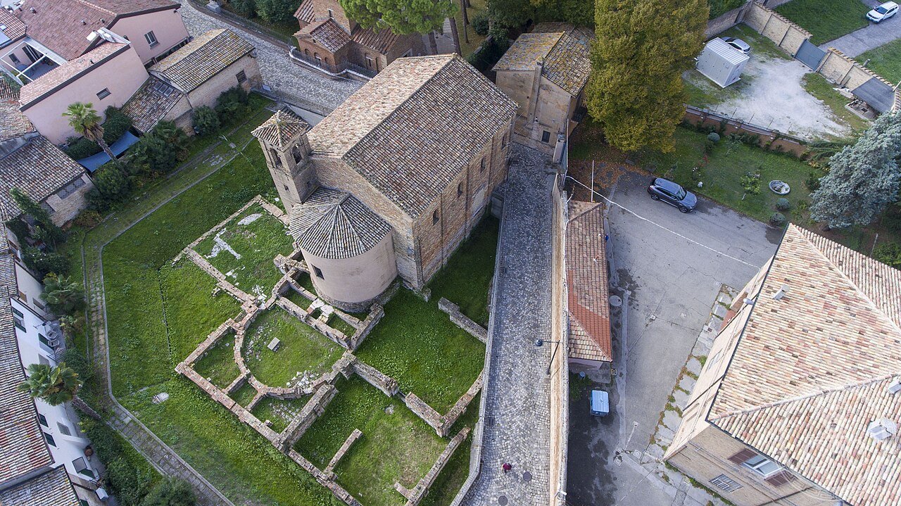Santa croce veduta aerea