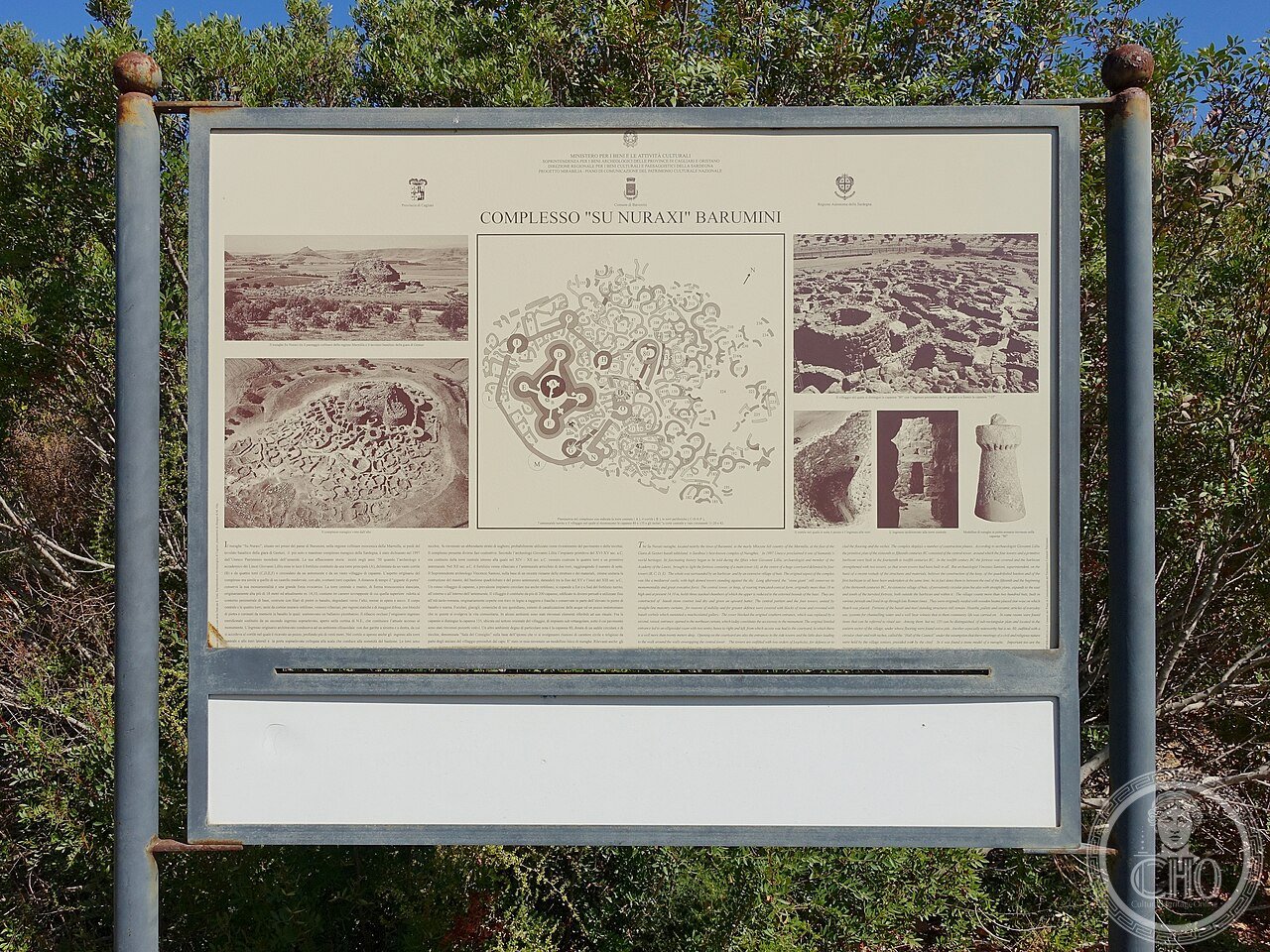 Su Nuraxi de Barumini Hinweisschild 01