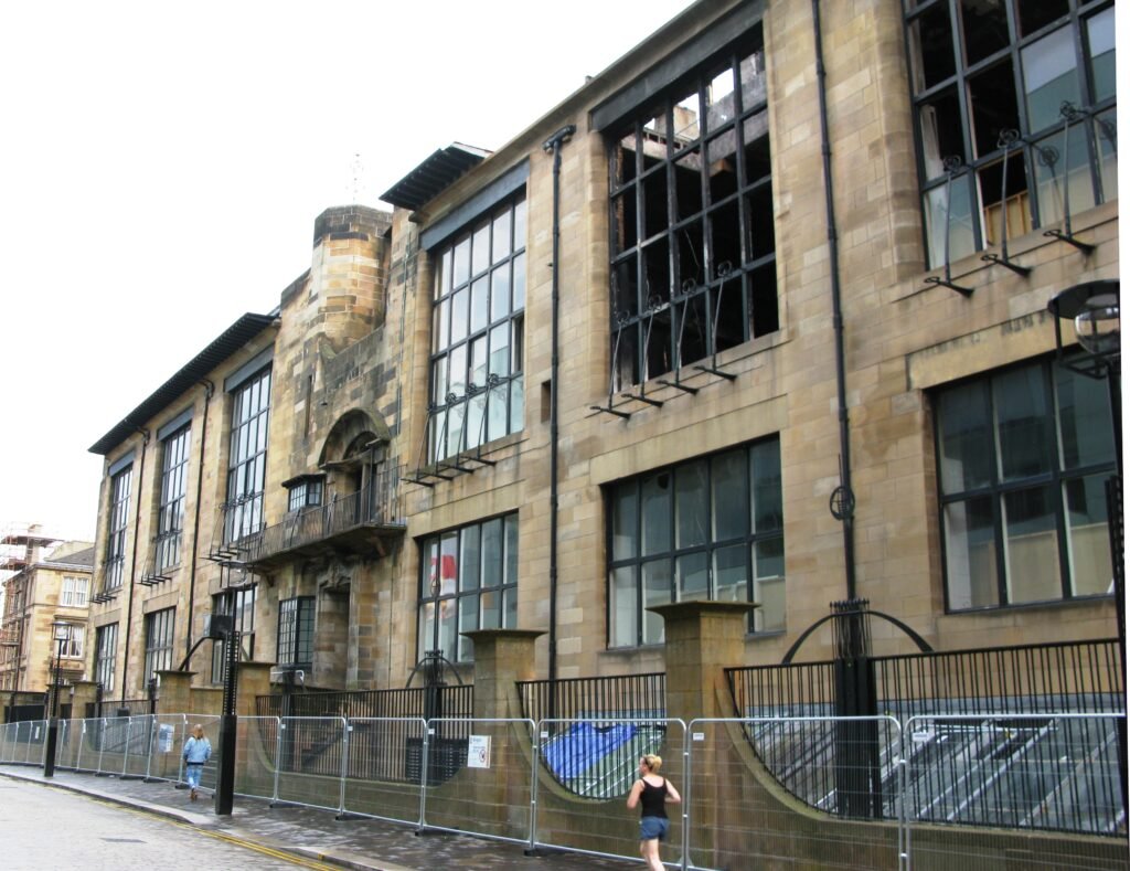 Glasgow School of Art exterior Renfrew Street Mackintosh 1897