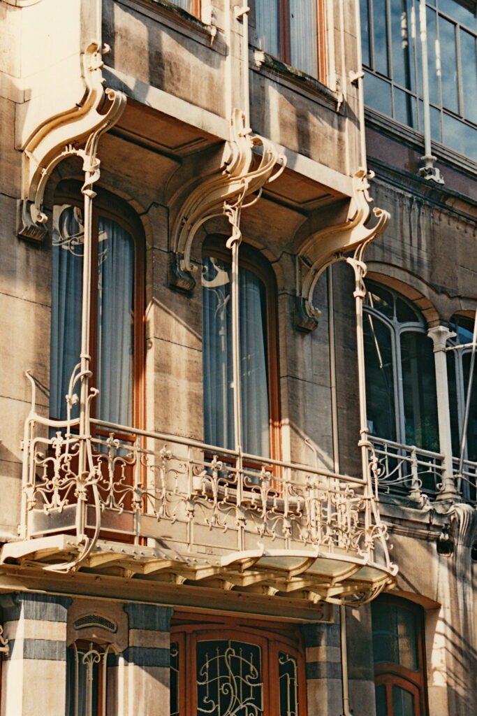 Where Art Nouveau Was Born: A Horta Walking RoadBook in Brussels (1893–1911) Where Art Nouveau Was Born: A Horta Walking RoadBook in Brussels (1893–1911)