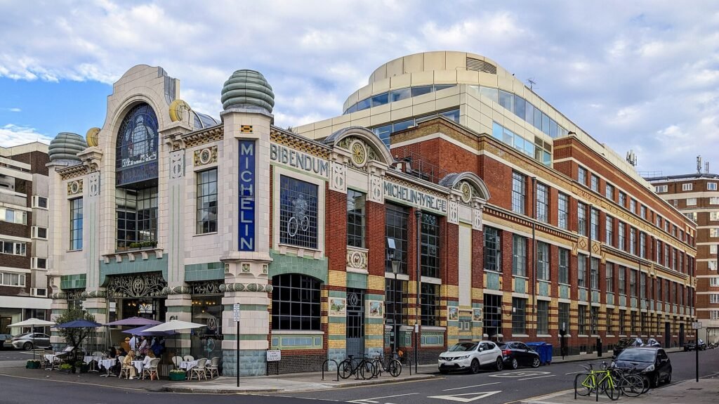 The tiled Art Nouveau façade of Michelin House, Fulham Road, London The tiled Art Nouveau façade of Michelin House, Fulham Road, London