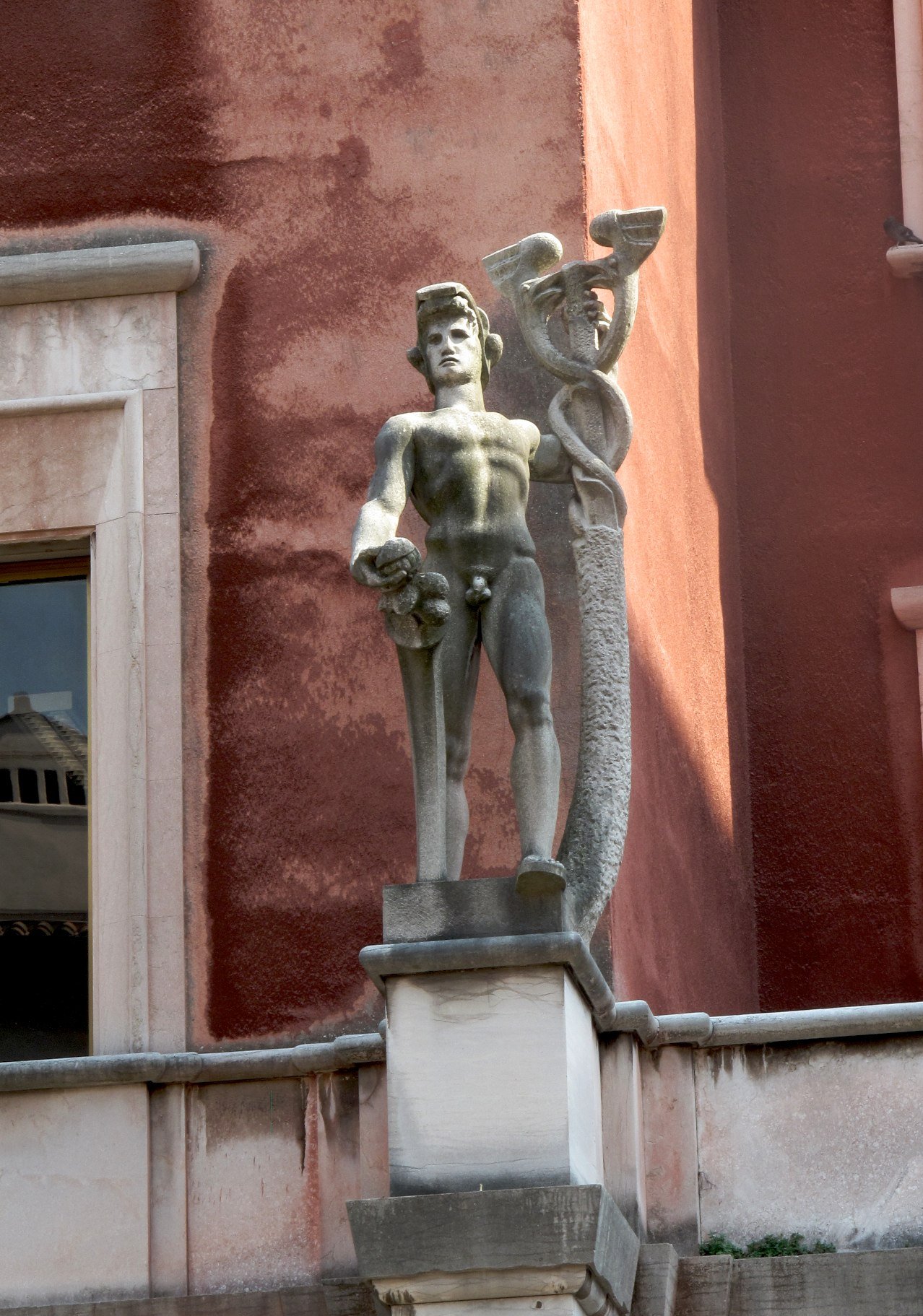 Palazzo delle Poste in Vicenza, Contra Garibaldi, designed by Roberto Narducci 1932-1936