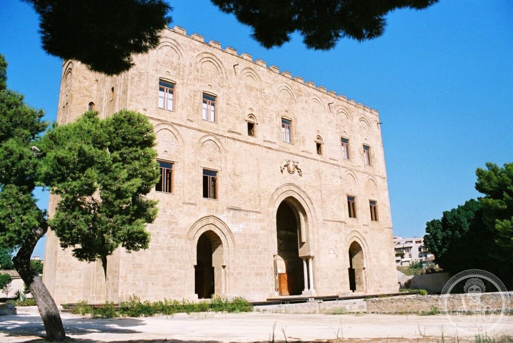 La Zisa Palermo 1165-1180 facciata palazzo normanno-islamico Guglielmo I Sicilia normanna araba UNESCO 2015
