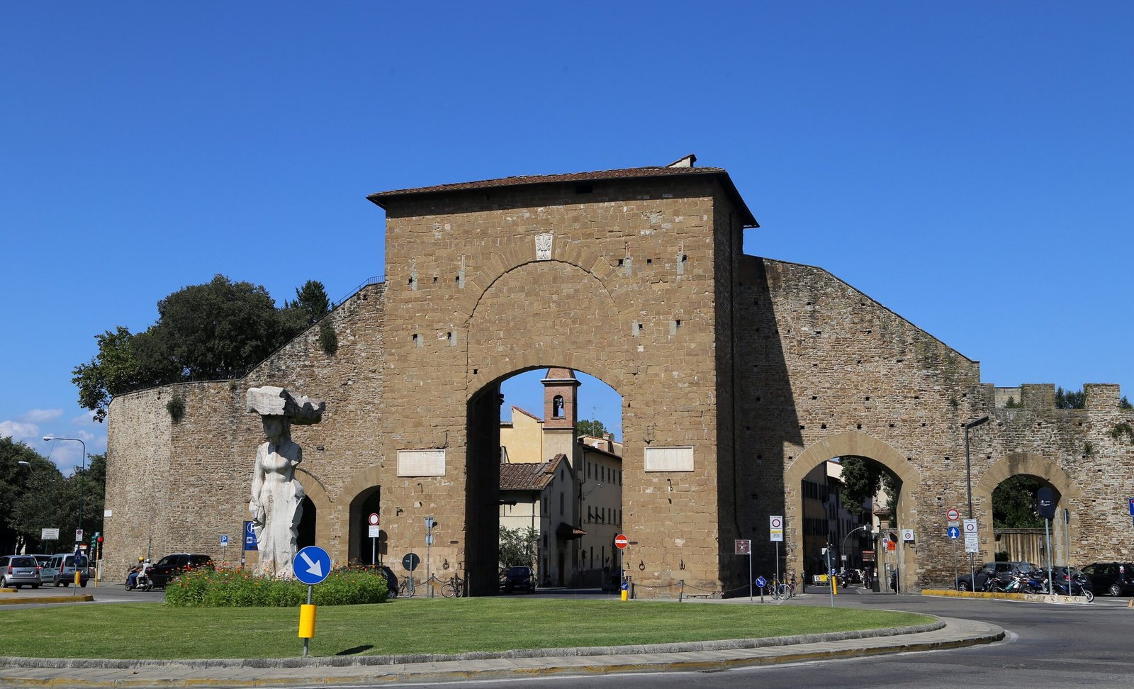 Porta Romana — Cultural Heritage Online