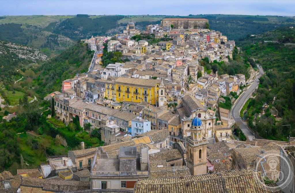 Ragusa Ibla veduta panoramica centro storico cupola San Giorgio barocco siciliano Valle Noto Sicilia UNESCO 2002