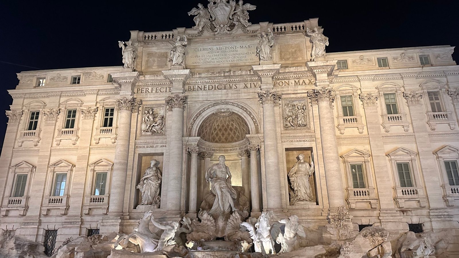 Fontane di Roma di Notte