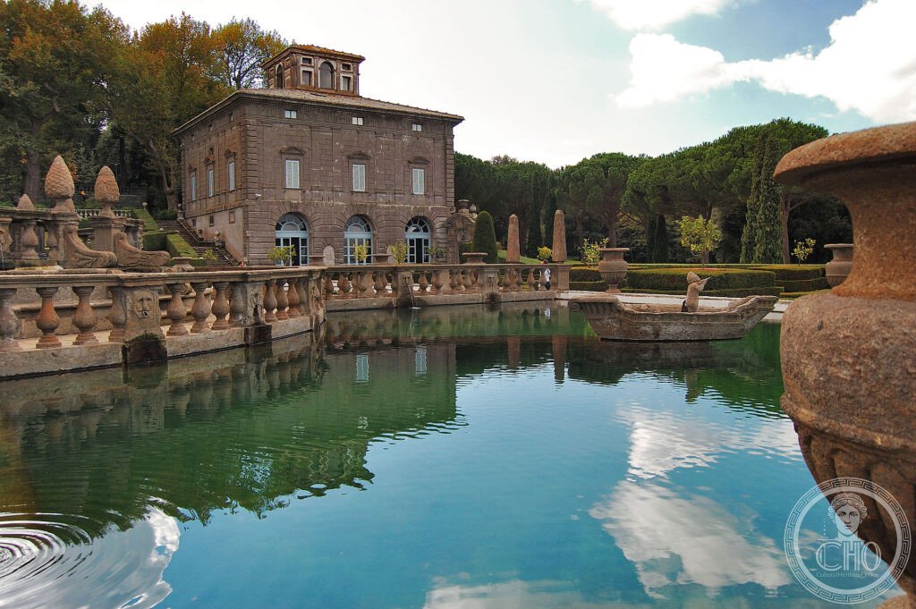 Villa Lante a Bagnaia, giardino rinascimentale con fontana centrale, gradi fontane e parterres simmetrici, Viterbo