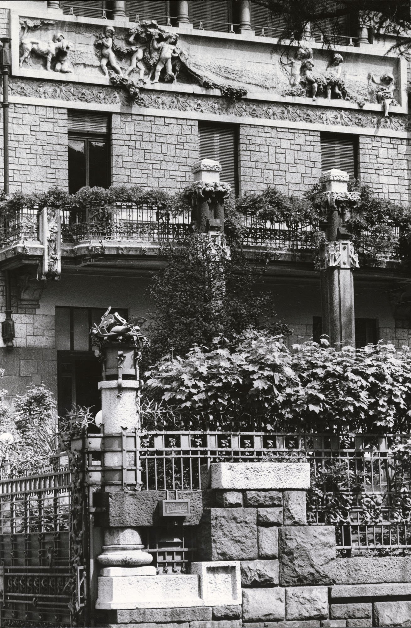 Facade of Villa Romeo-Faccanoni Liberty villa in Milan, 1963–1969