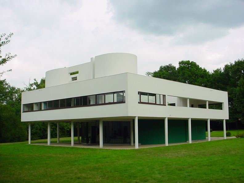 Villa Savoye Poissy 1931 - Le Corbusier's white International Style masterpiece on pilotis