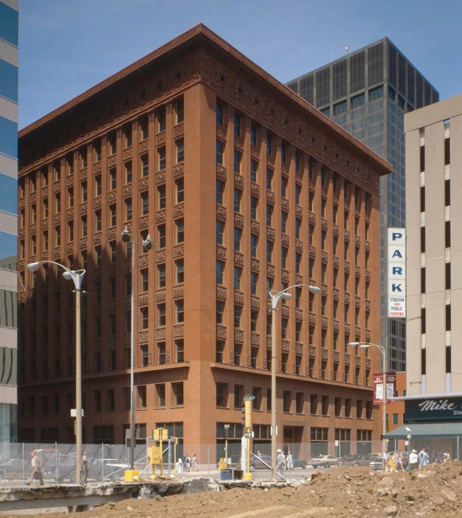 The vertical piers and ornamented cornice of the Wainwright Building, St. Louis The vertical piers and ornamented cornice of the Wainwright Building, St. Louis
