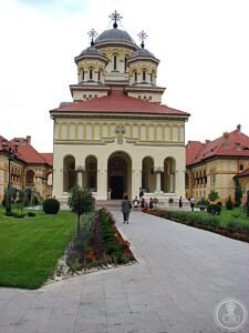 Coronation Cathedral: the crowning that had to happen in the courtyard, because the king refused an Orthodox coronation