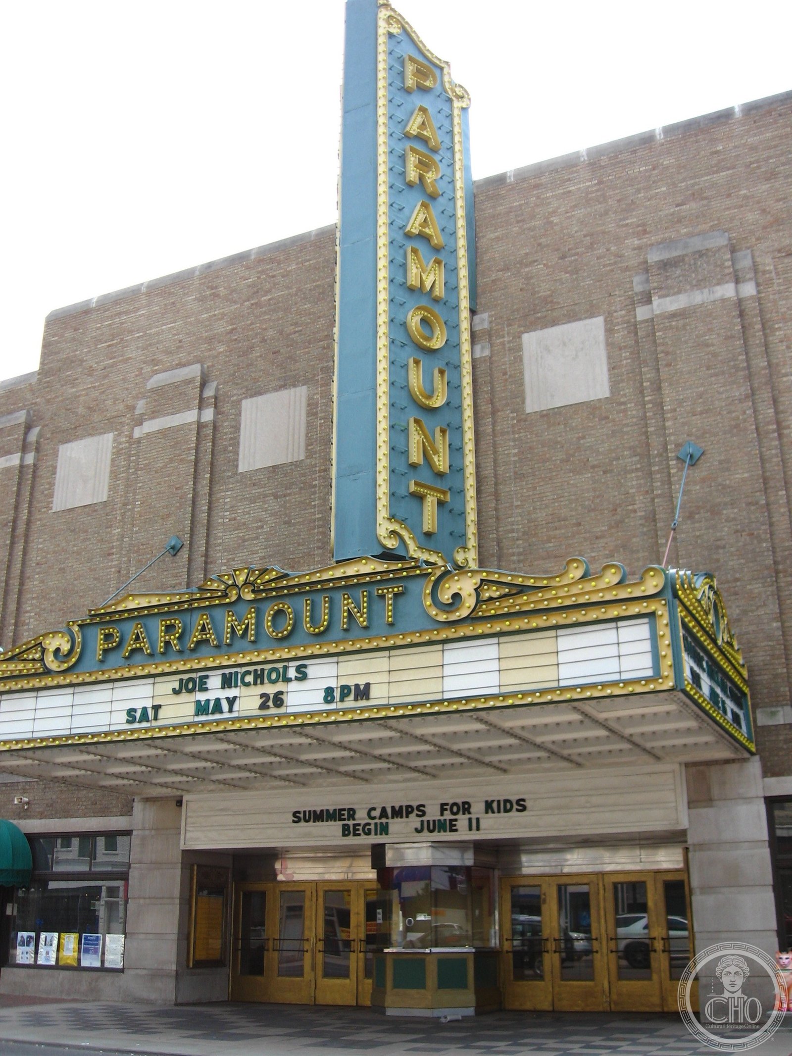 Paramount Arts Centre Art Deco facade on Winchester Avenue in Ashland, Kentucky