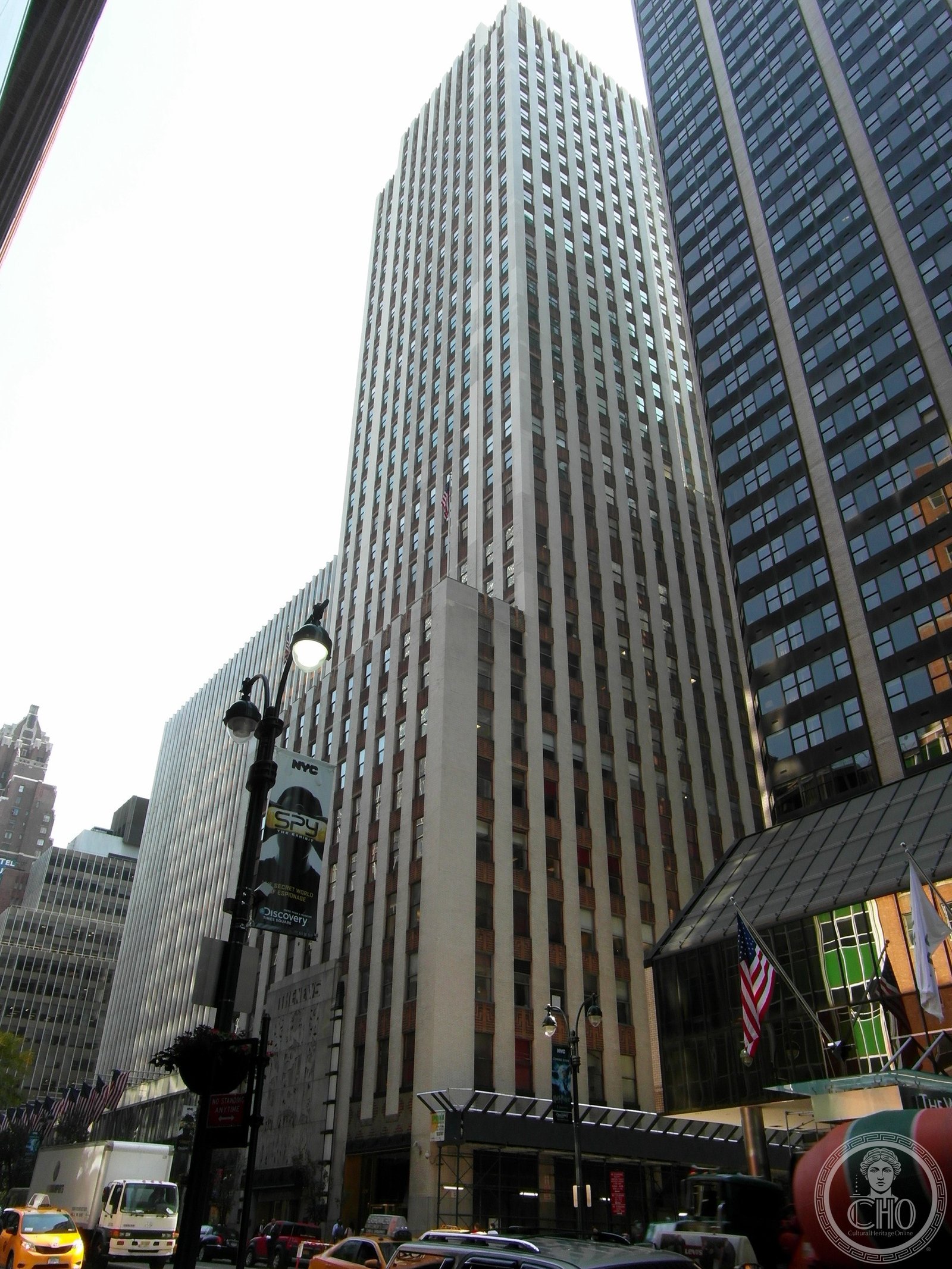 Daily News Building white-brick Art Deco tower at 220 East 42nd Street Midtown Manhattan