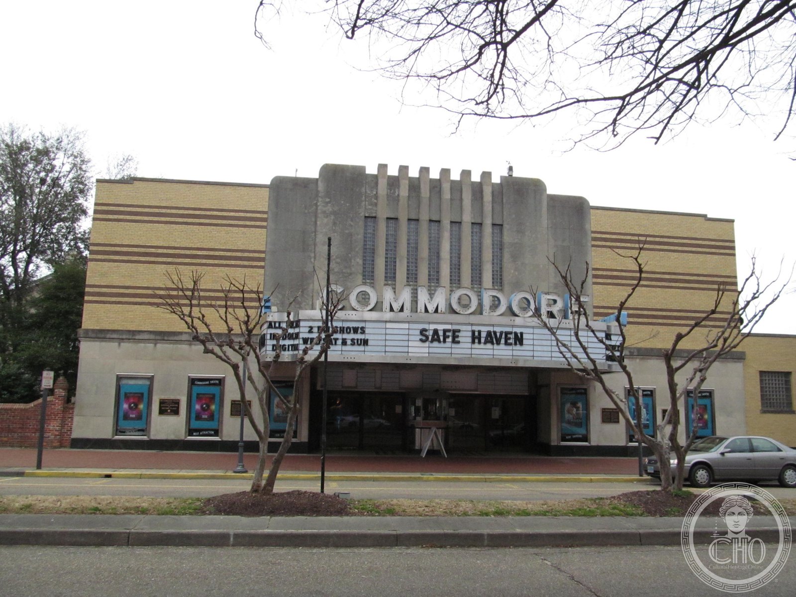 Commodore Theatre façade on High Street, Portsmouth, Virginia, 1945 Streamline Moderne