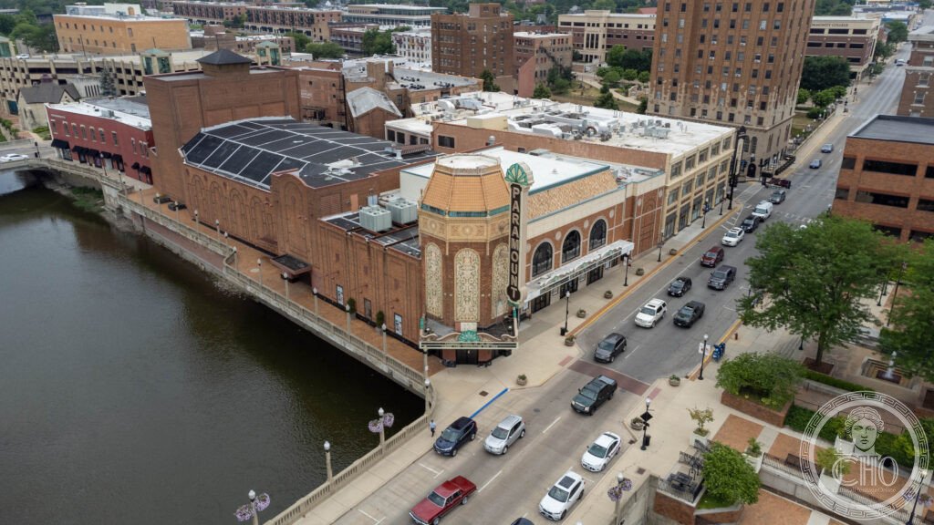 Paramount Theatre (1931), Aurora, Illinois
